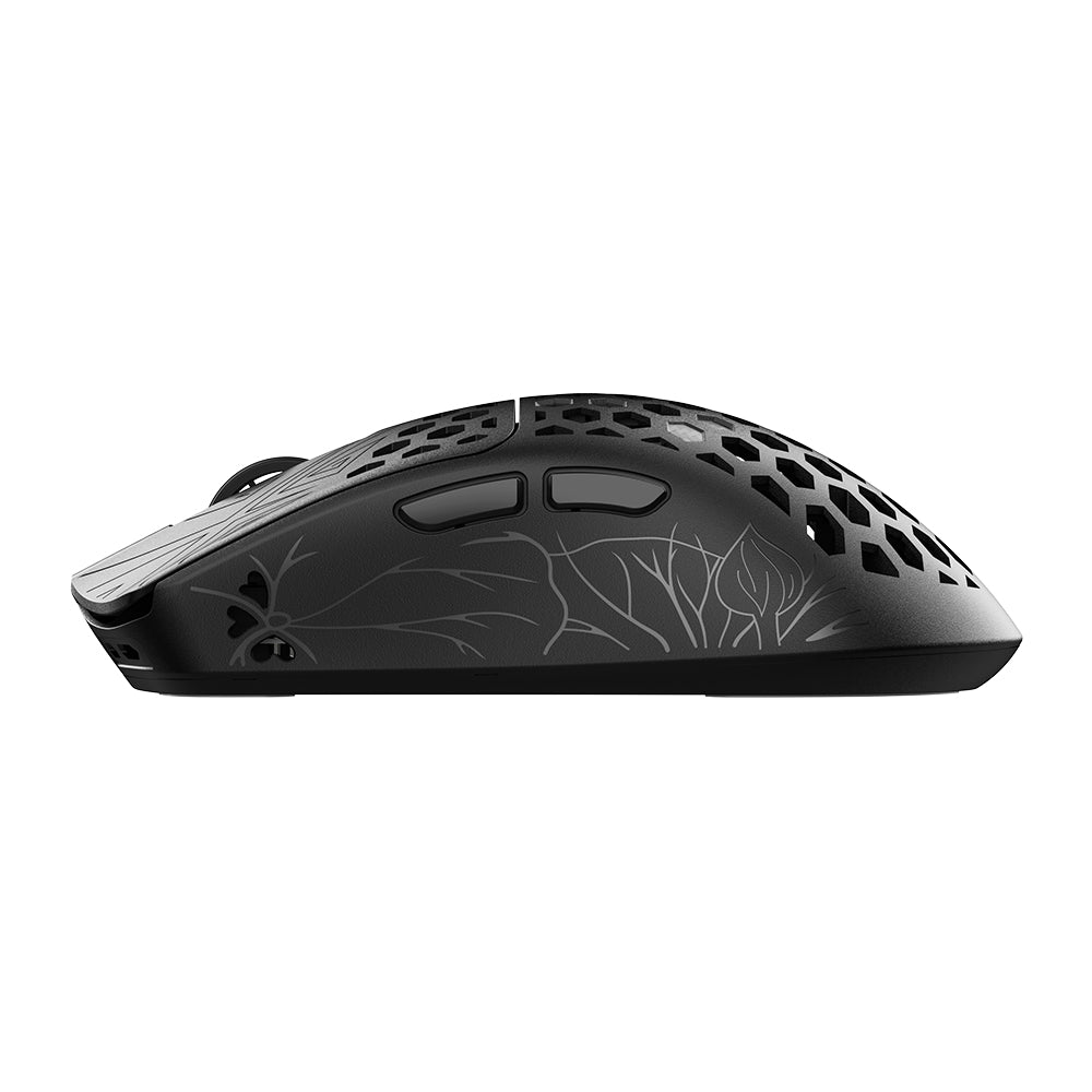 Arbiter Studio AKITSU MEDIUM 40g Carbon Fiber 8K Wireless Gaming Mouse Black