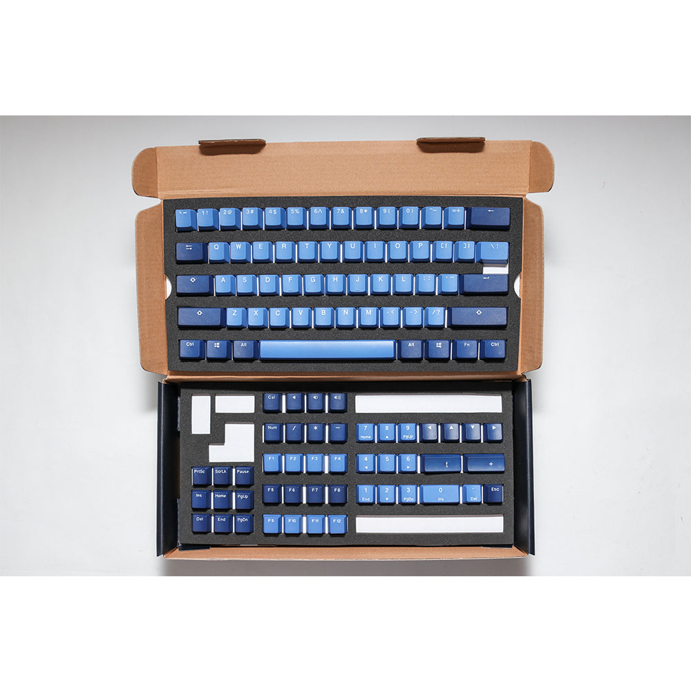 Ducky Good in Blue keycaps