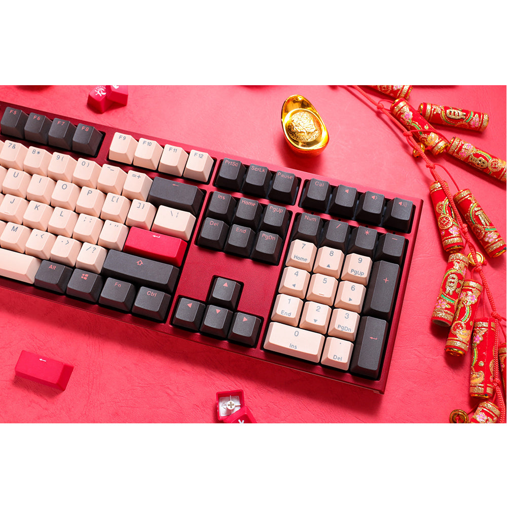 Ducky One 2 Rosa Full size keyboard