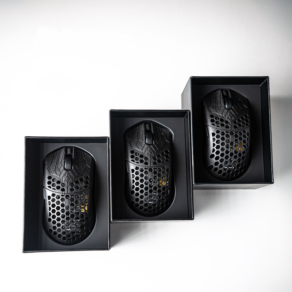 Finalmouse UltralightX Competition Raw Carbon