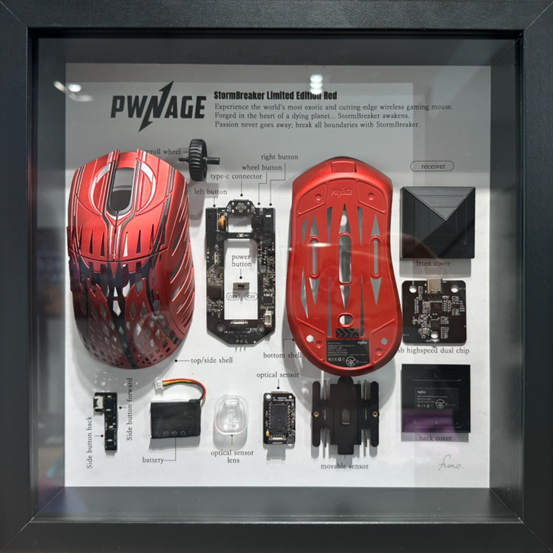 FUMO ARTWORK Pwnage StormBreaker Limited Edition Red 黒額縁【他商品との同梱不可】