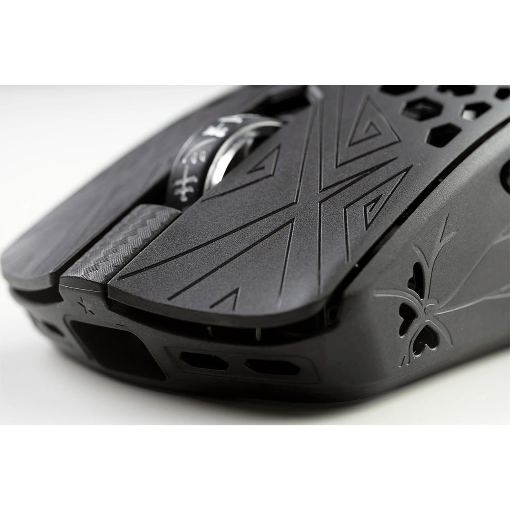 Arbiter Studio AKITSU MEDIUM 40g Carbon Fiber 8K Wireless Gaming Mouse Black