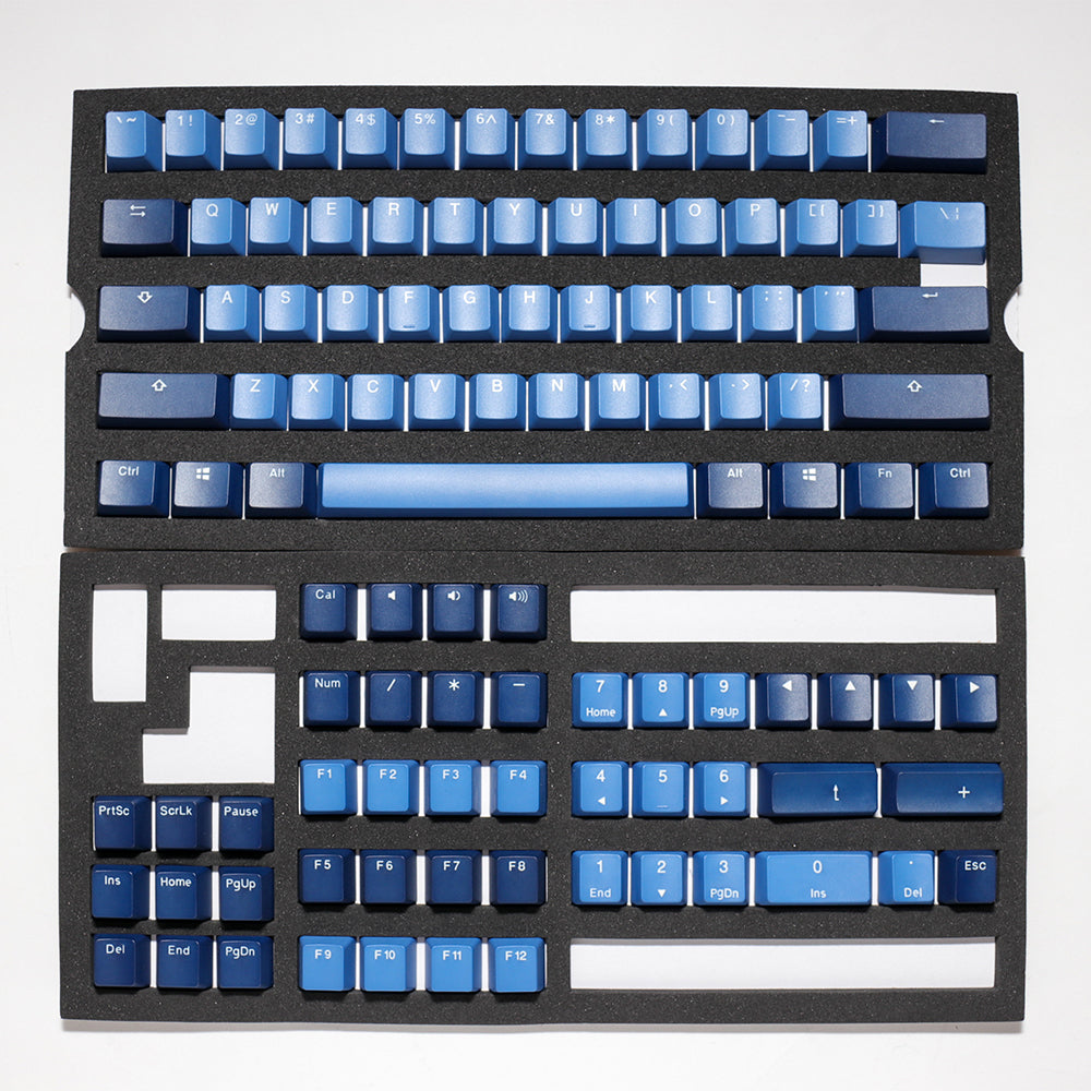 Ducky Good in Blue keycaps