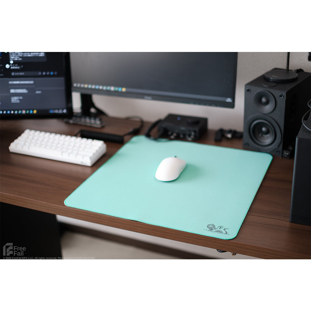 FreeFall SV BASE Control + Mousepad V2 Blue [Cannot be bundled with other products]
