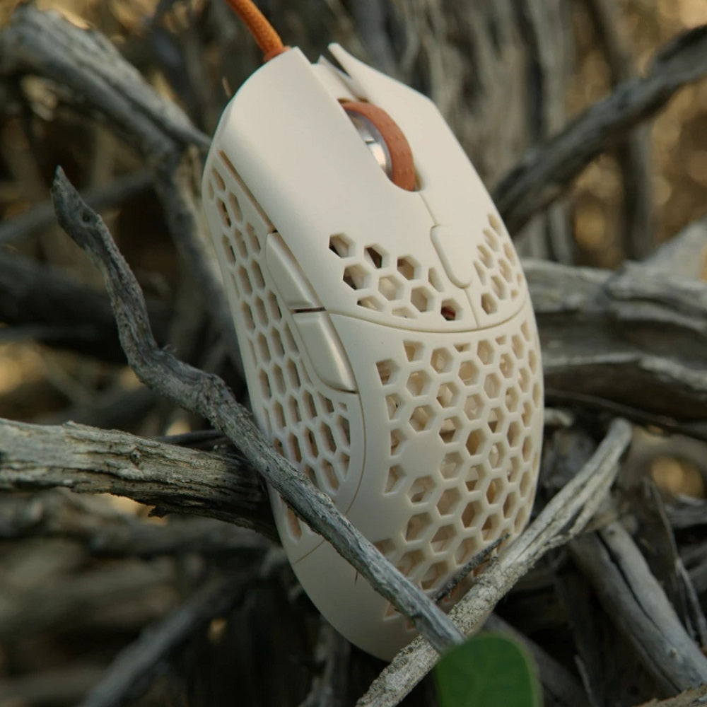 Finalmouse eSports用軽量マウス 「Finalmouse Ultralight 2 - CAPE