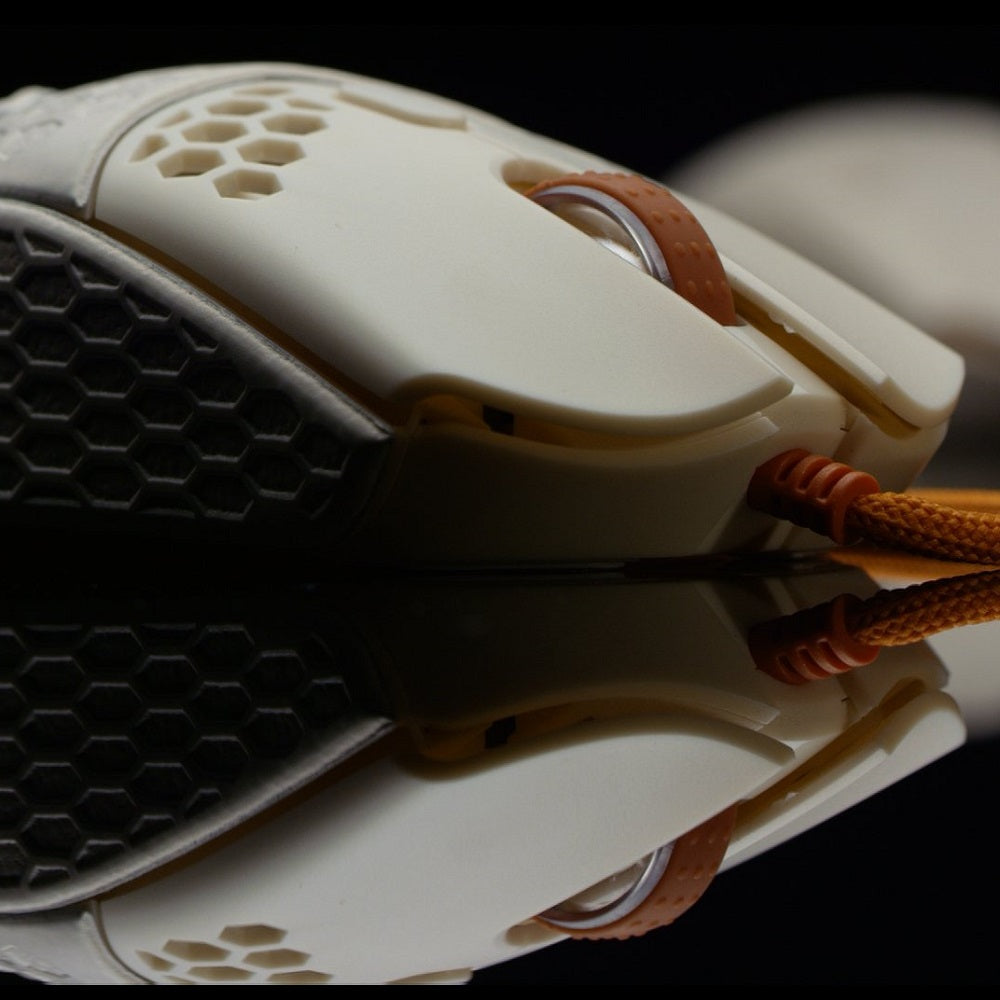 Finalmouse eSports用軽量マウス 「Finalmouse Ultralight 2 - CAPE
