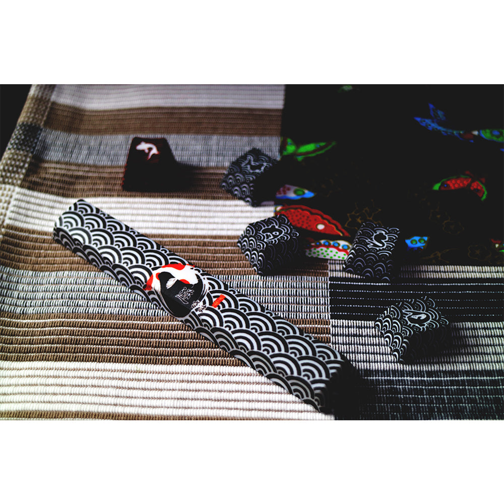 Traitors Sakasama Dark Keycap Set